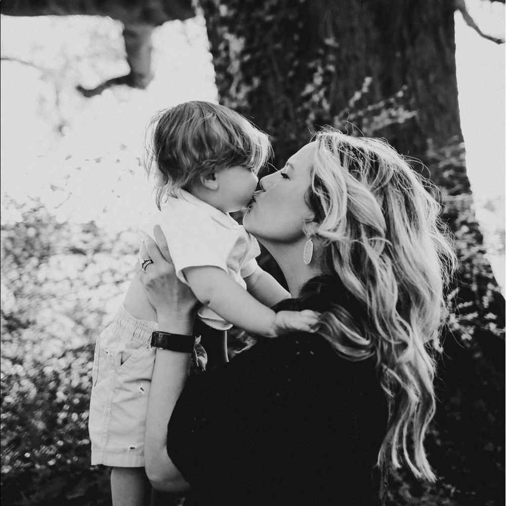 Meet your Posher, Elisa